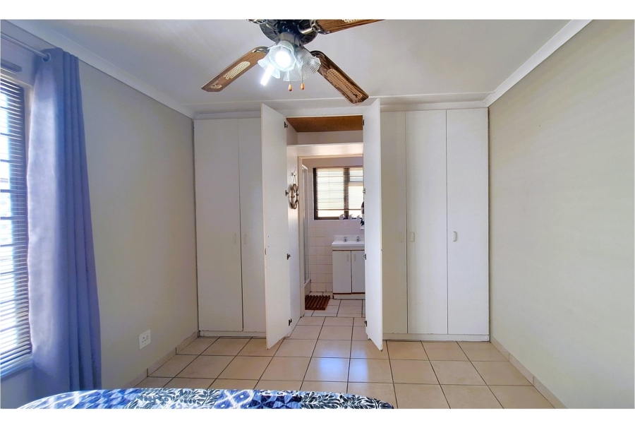 3 Bedroom Property for Sale in Hannasbaai Western Cape